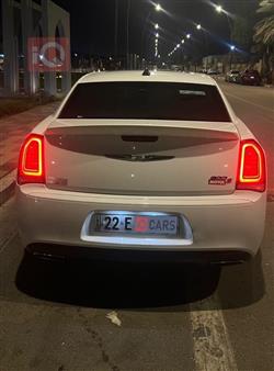 کرایسلەر 300